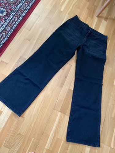 svart jeans, storlek 38 oanvända