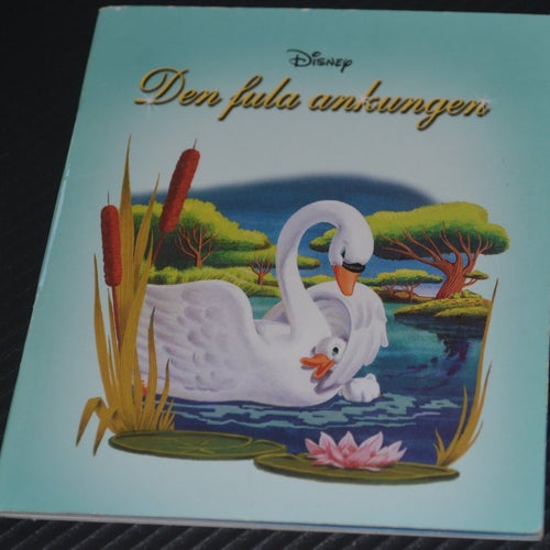 Liten bok Disney Den fula ankungen