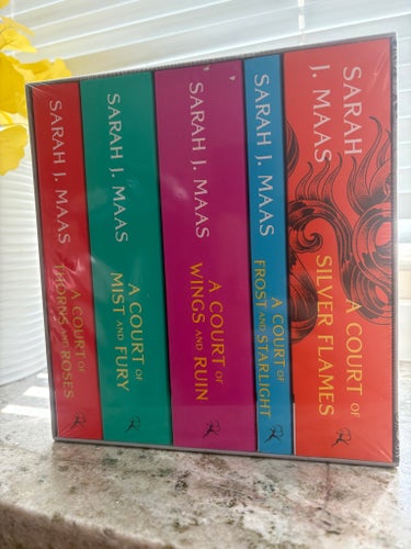 ACOTAR Box Set Sarah J. Maas Oöppnad!