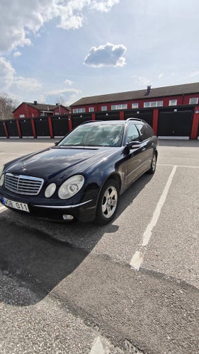 Mercedes E240 2004