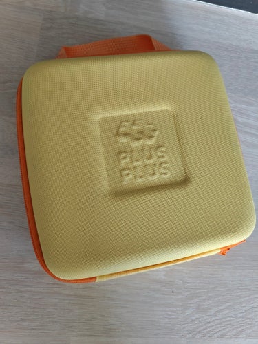 Plus-Plus bitar + tillhörande väska