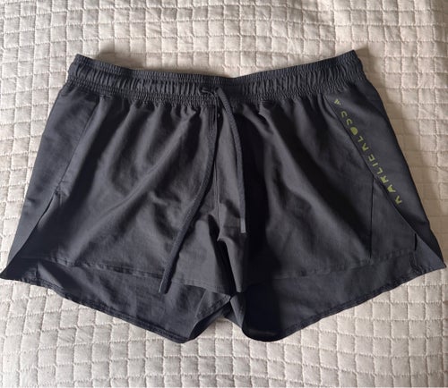 Adidas Karlie Kloss svarta träningsshorts, storlek XL
