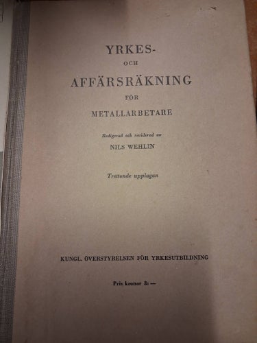 3 st äldre med information om Affärrsräkning coh betong,