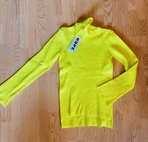 HOPE Sthlm Reed Turtleneck Yelllow Lång polotröja stl 40/ L- NY (ord 1600:-)