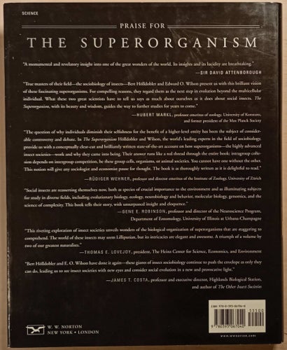 The Superorganism: The Beauty, Elegance, and Strangeness of Insect Societies
