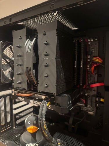 Stationär dator med AMD Ryzen 5 5600X och NVIDIA GeForce GTX
