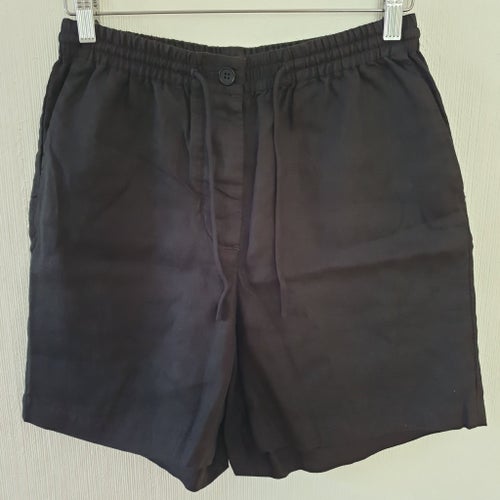 ARKET svarta linneshorts, storlek 38
