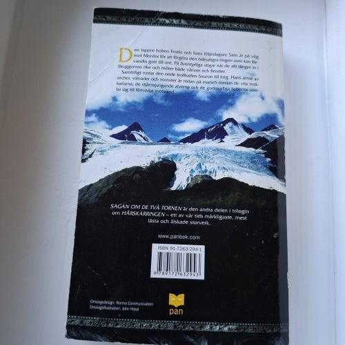 Sagan om de två tornen - J.R.R. Tolkien