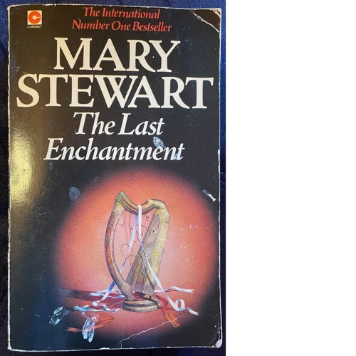 Köp nu! - The Last Enchantment av Mary Stewart (engelsk fantasy)