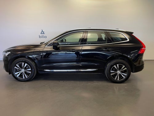 Volvo XC60 Recharge T6 Core Edition / Dragkrok / Navigation / 10.000kr i tillbeh