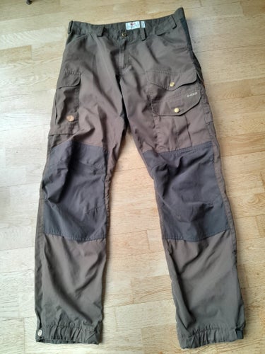 Fjällräven byxor, storlek EU 50, US 33-34 herrbyxor Length Long G-1000