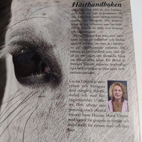 Den svenska hästhandboken : den kompletta handboken för hästägare och ryttare