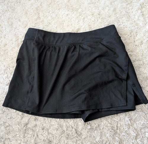 Nike svart skort, storlek M