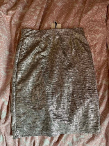 Helt ny silvrig glitter kjol från Bik bok storlek S 36 ny med prislapp!