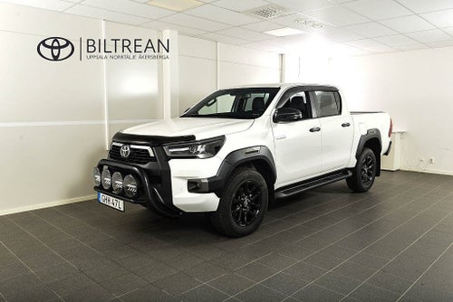 Toyota Hilux Dubbelhytt D-Cab 2.8 MHEV 4WD Invincible JBL Skinn Flaklock
