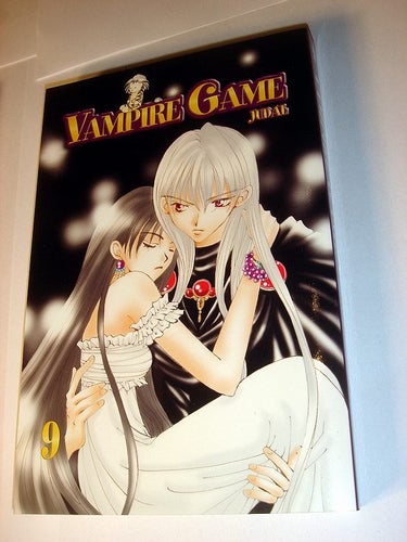 VAMPIRE GAME MANGA serie på svenska NY OLÄST Nr 9