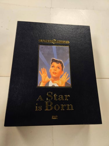 A Star Is Born (Exclusive Deluxe Limited Edition Collectors Box!) - FINT SKICK!