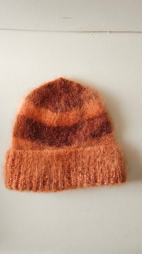 Orange/brun mohair mössa