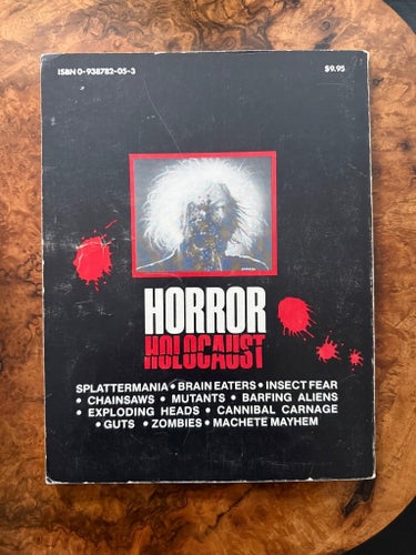 Horror Holocaust av Chas Balun
