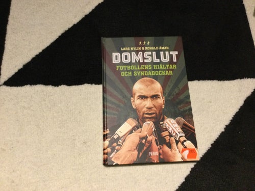 Domslut Fotbollens Hjältar och Syndabocker av Lars Nylin mm (Nyskick)