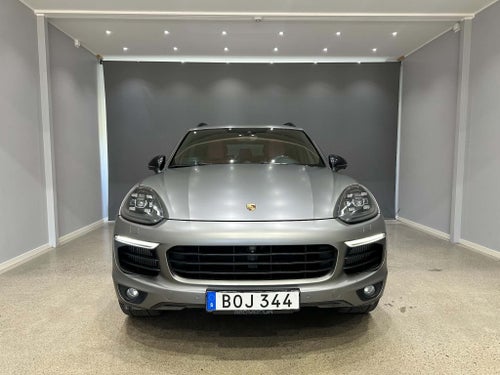 Porsche Cayenne S Diesel – V8 | Mattgrå foliering | Sportavgassystem | Välutrust