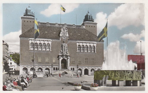 Borås Stora torget med Rådhuset och torgbrunnen