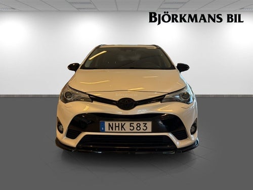 Toyota Avensis Kombi 1.8 vinterhjul