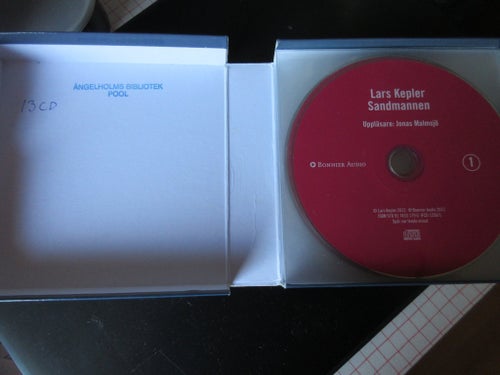 CD-bok: Sandmannen av Lars Kepler. 14,5 tim speltid. Mycket spännande!