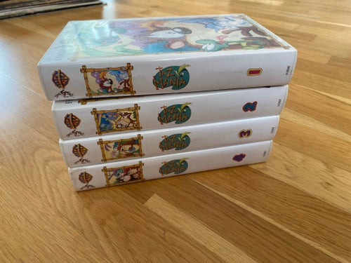 Taz-Mania, Scooby-Doo och Space Jam - VHS-filmer