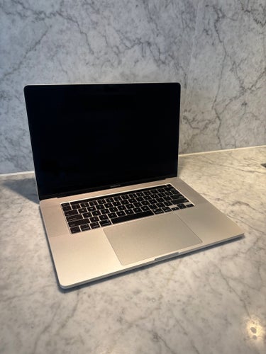 MacBook Pro 16” i7 2,6 GHz (Late 2019) – 512 GB