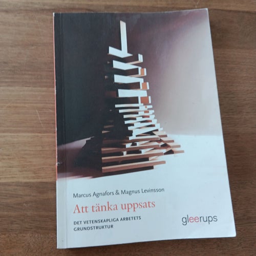 Att tänka uppsats av Marcus Agnafors & Magnus Levinsson, 2014