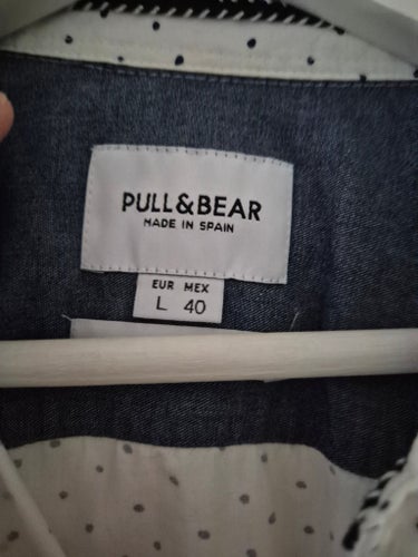 Pull & Bear skjorta storlek 40