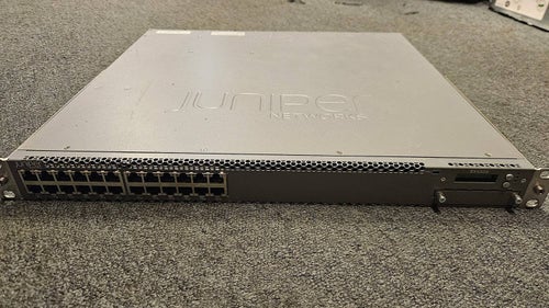 Juniper EX3300-24T - 24x GbE + 4x 10GbE SFP+ Managed - Layer 3 switch