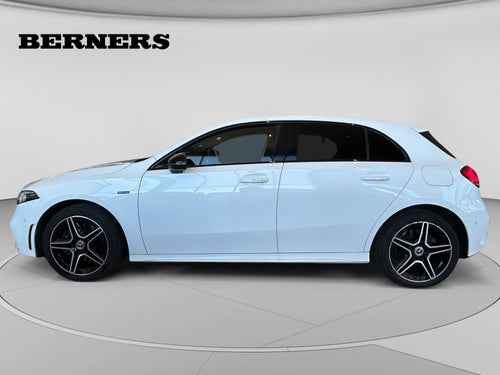 Mercedes-Benz A 250 e 8G-DCT, 218hk/AMG Line