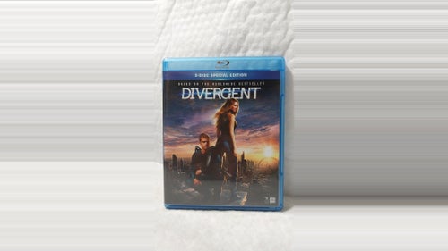Divergent Blu-ray