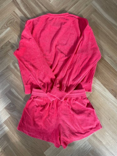 Seaquelle set i frotté/terry med tröja och shorts, strl S/M