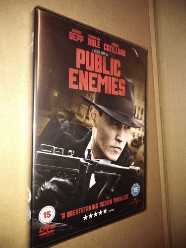 Public Enemies av Michael Mann med Johnny Depp och Christian Bale. DVD. ny