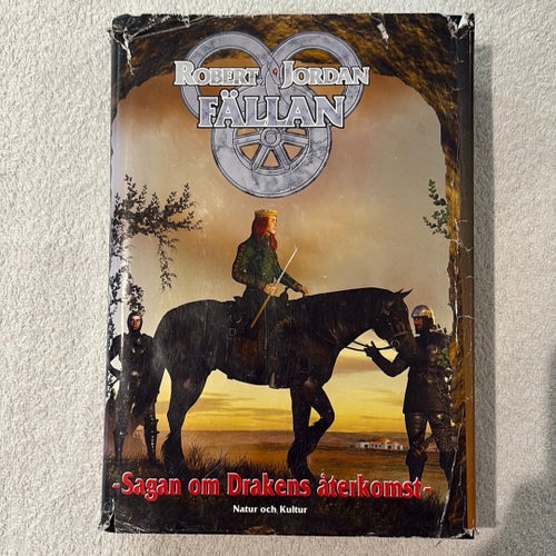 Robert Jordan – Fällan | Inbunden | Sagan om Drakens återkomst