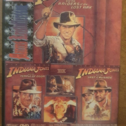 Indiana Jones Trilogi på DVD de första 3 inköpt i utlandet men har text.