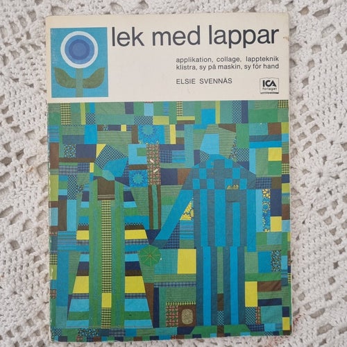 Lek med lappar av Elsie Svennås