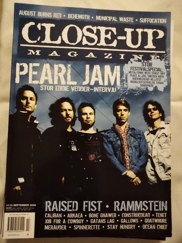 Close Up Magazine 2009 nr 113 Pearl Jam Rammstein Raised Fist Caliban Tenet