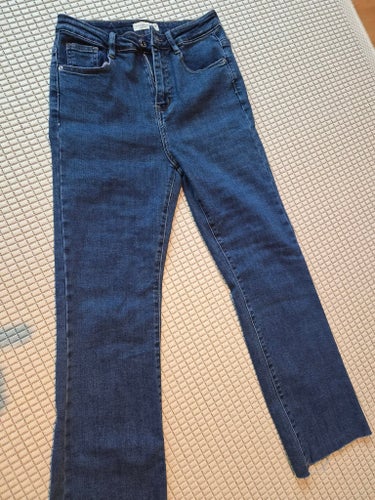 FOLYROSE blåa jeans, storlek EUR 36