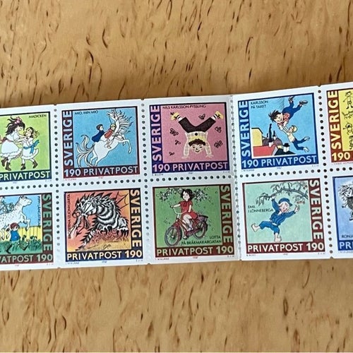 20 Rabattfrimärken postfriskt med gummering Astrid Lindgren motiv.