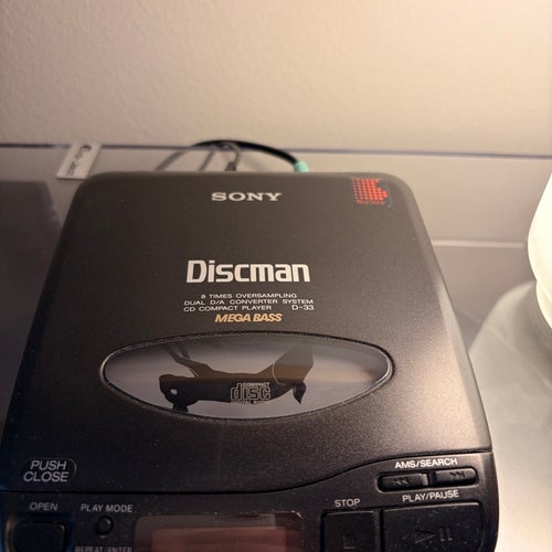 Sony Discman D-33 - working