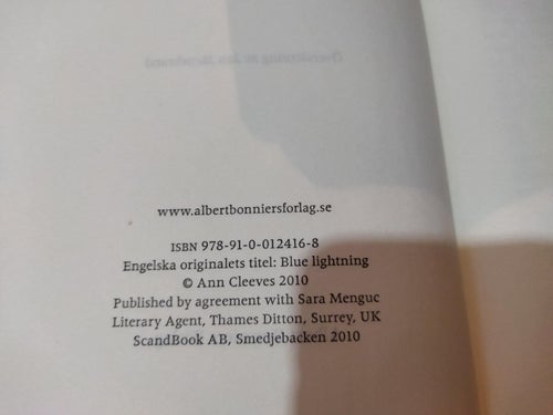 Blå gryning Ann Cleeves. Bok. Very Fine plus