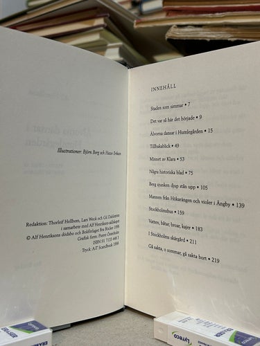 Älvorna dansar i Humlegården av Alf Henrikson. Bok. Very Fine plus