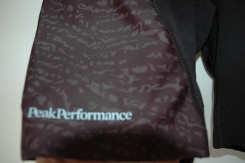 Nya Peak Performance träningsshorts blockprsh svarta storlek XL