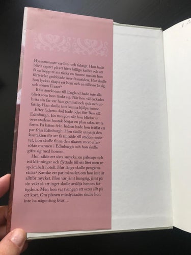 Romanen Ödets Vägar av Judith Lennox
