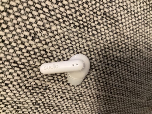 Sudio Hörlurar • Höger