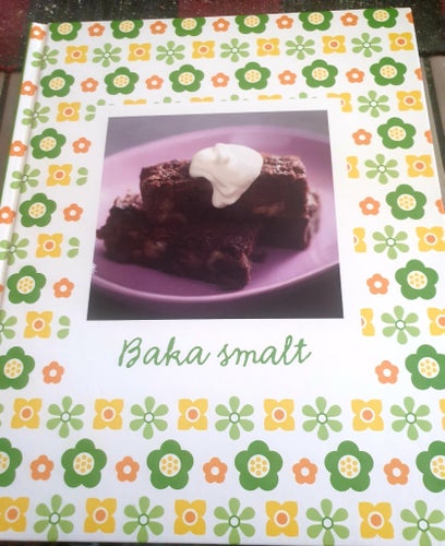 Nr 8 - Baka smalt av Linnea Seidel
